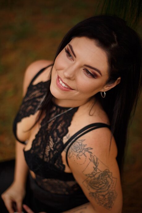 LustingLady nudes star img