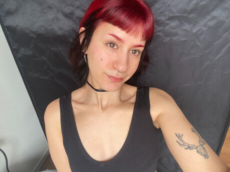 Delfi_ model erotic pic