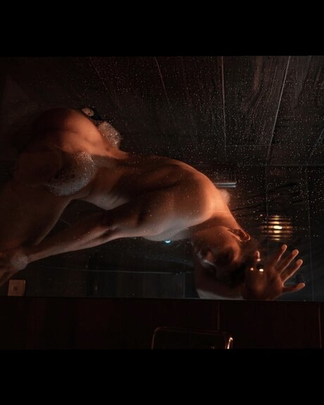 Video call now ONLINE sex model photo