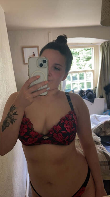 The Naughty Keeper_ beautiful model photo