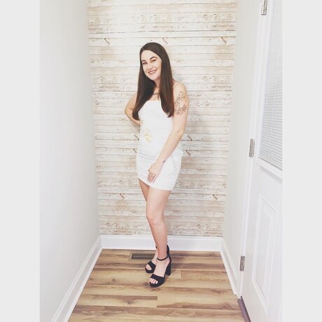 Dallyd1124 star adult photos