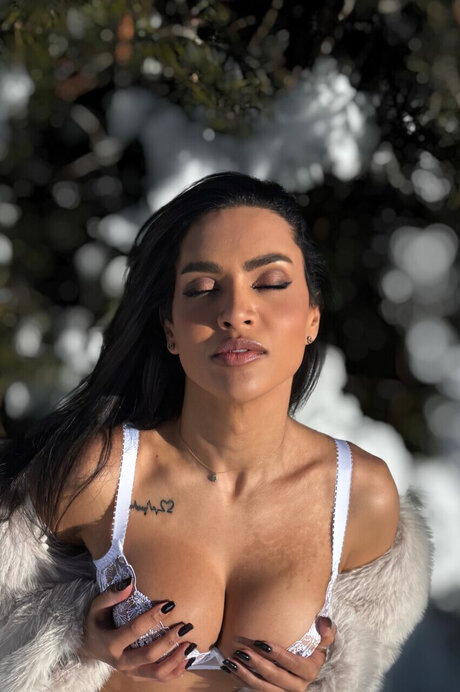 Cinderella Delvecchio star sex pic