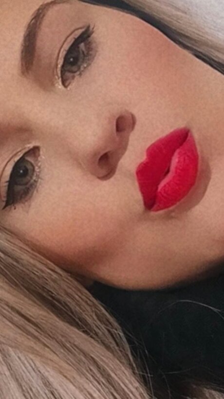 Fernanda Oliveira free model pics