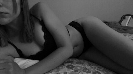 emi_ model beautiful gallery