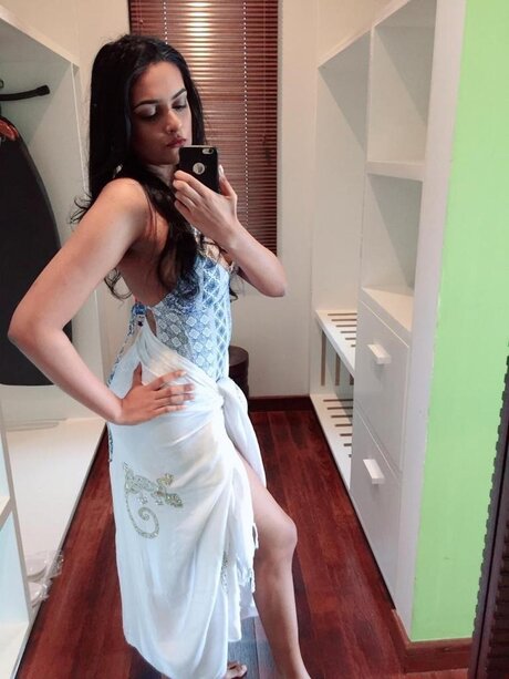 Nishala Nishanka actress pics