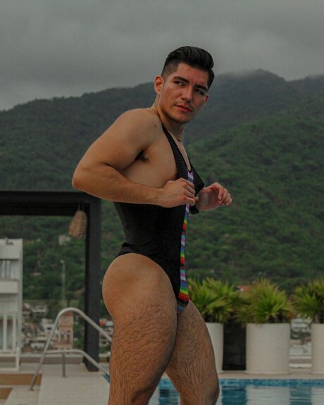 Piter Mandu_ nude pornstar picture