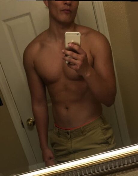 Donnie Shrimp hot model pics