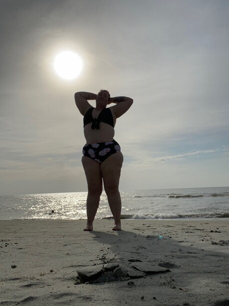 Mrs Thumper porn model pic