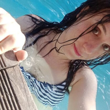 Emilune high quality pornstar photos