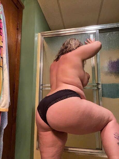 Mrs C A V_ erotic pornstar photos