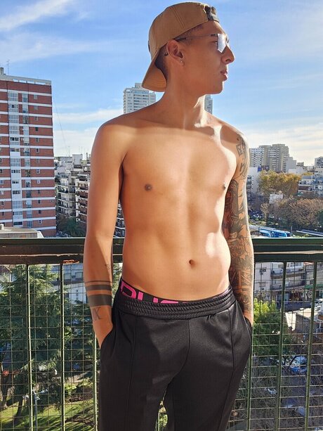 RAYO B G BBC_ model top img