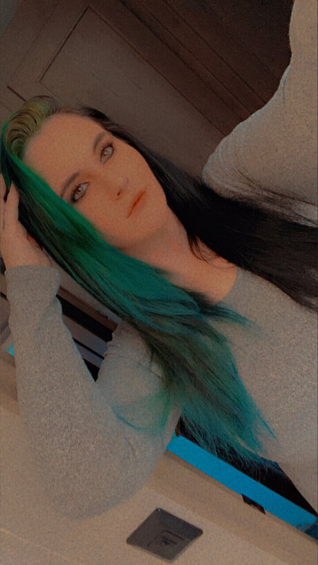 KaleyNichole model pornographic picture