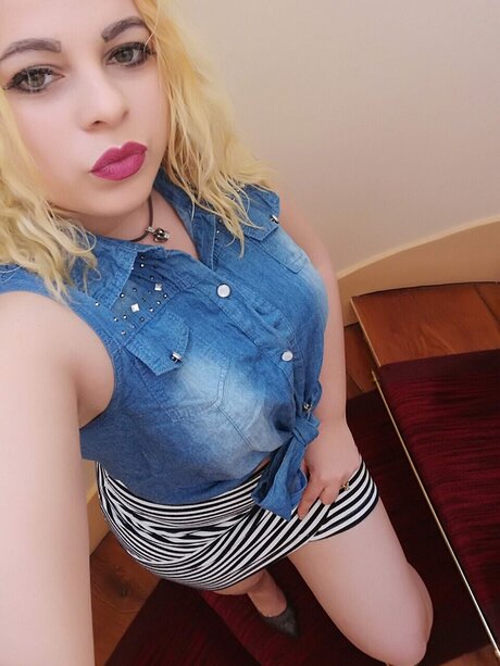 Ynna27 Ynna art model photos