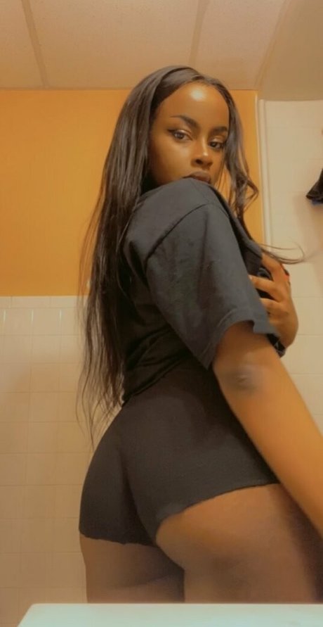 xxxsevn nude actress img