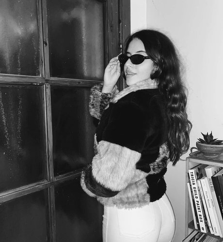 Yuval Hofesh model art archive