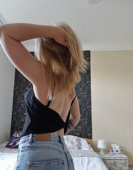 chloehoneyyy pornstar sex photo