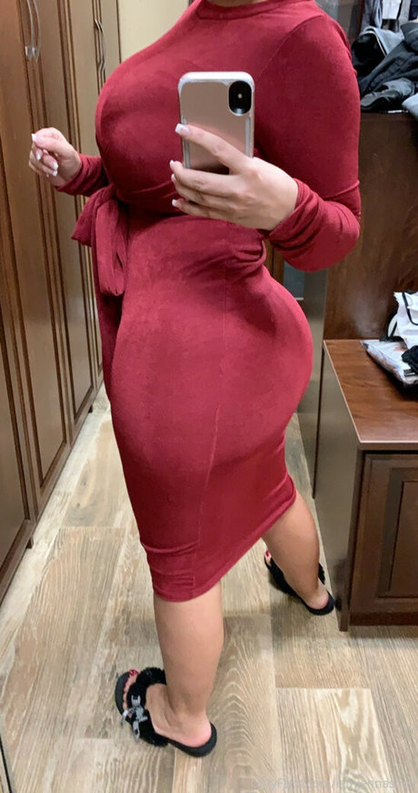 Iamjennashea art model gallery