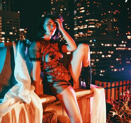 caseycalvertxxx sexy actress galleries