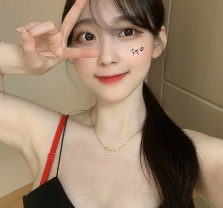 asian cheerleader onlyfans nude galleries