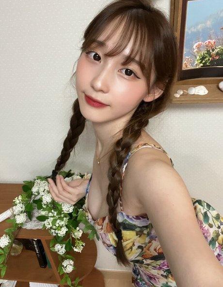 rofvmtm erotic star pictures