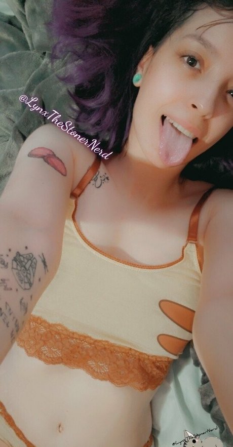 lynx babe model nude galleries