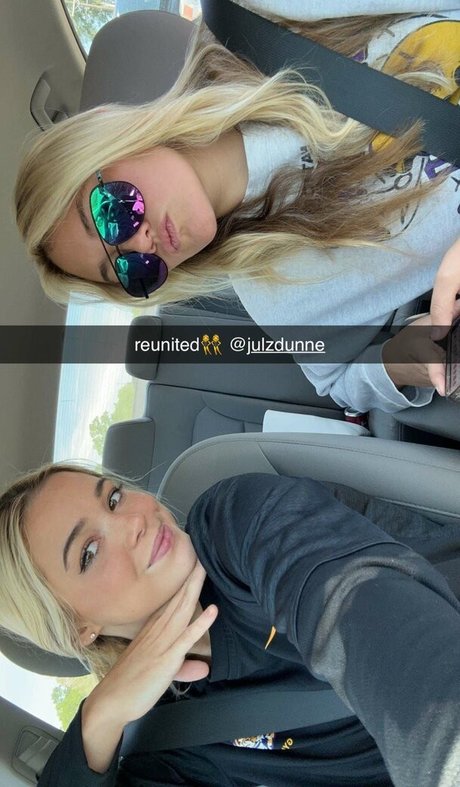 busty mom onlyfans nice images