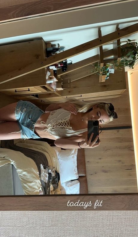 redhead trans onlyfans nude picture