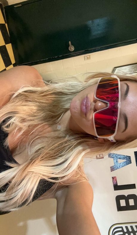 big tits curvy onlyfans naked photo