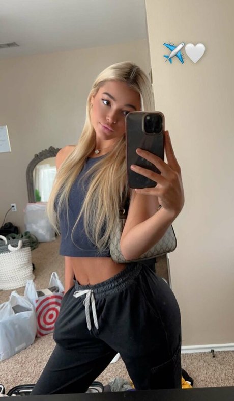 Livvy Dunne pretty star pic