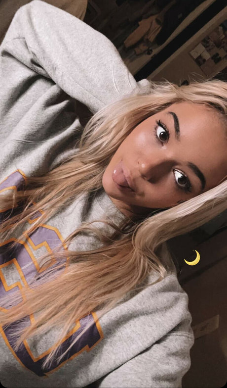 naked trans onlyfans beautiful naked photos