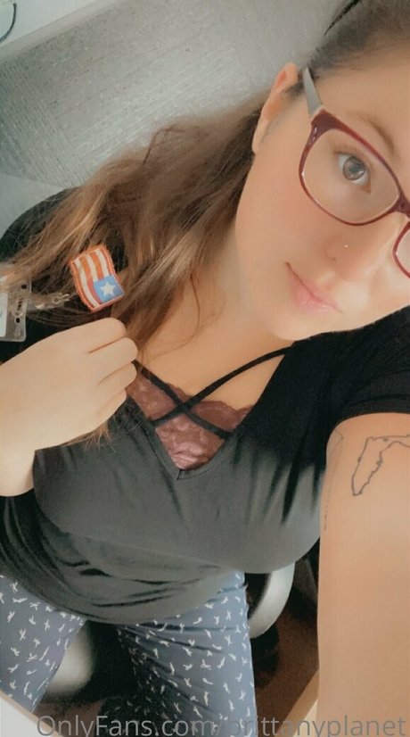 brittanyplanet model nude archive