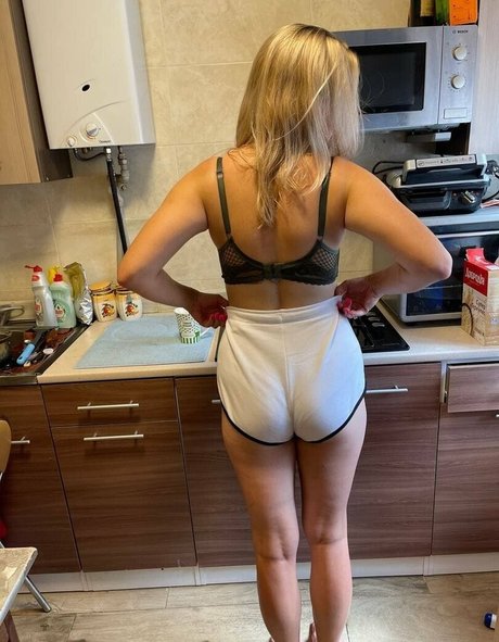 anna bellla sexy model pictures