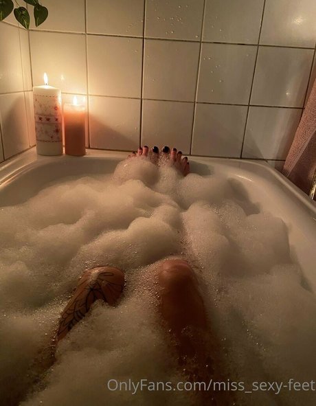 miss sexy feet nudes star pic