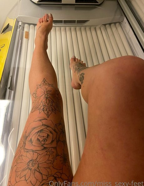 miss sexy feet sex model img