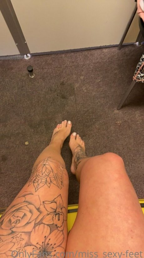 miss sexy feet pornstar exclusive picture