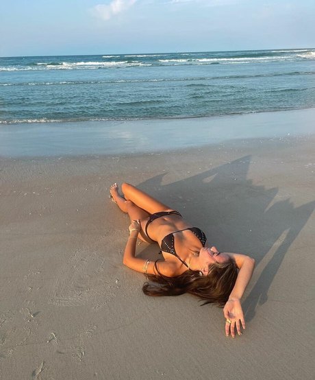 Ava Rose Giannini high quality star pictures