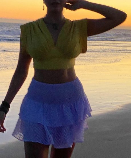 clothed onlyfans top img