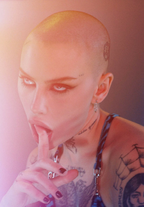 Siiickbrain pretty pornstar photos