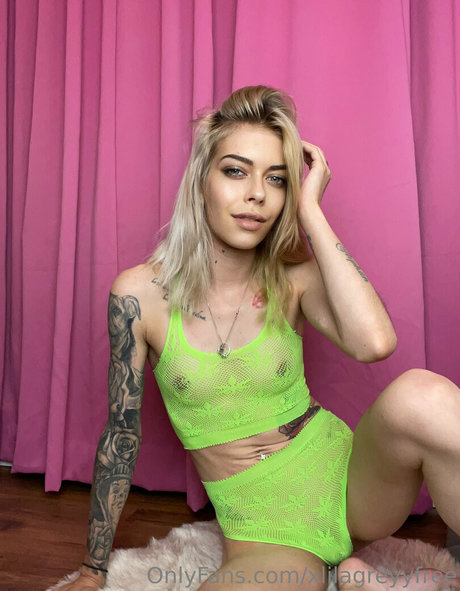 xlilagreyyfree high quality star pics