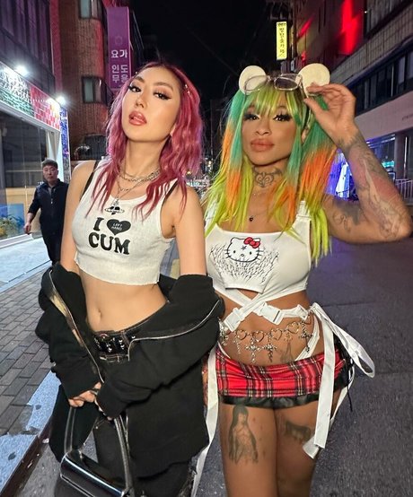 DJ Camgirl erotic pornstar gallery