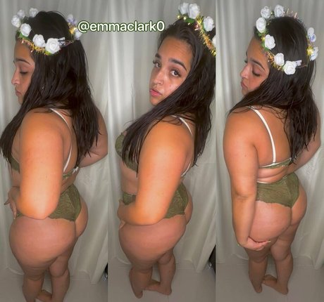 blonde yoga onlyfans nice picture