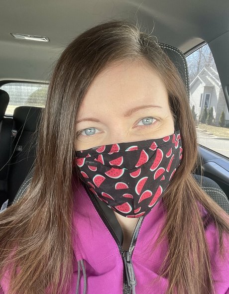 bedroom eyes free adult model photos