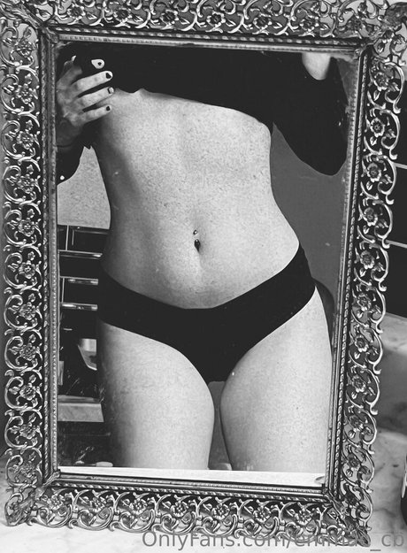 Emmac cb model naked images