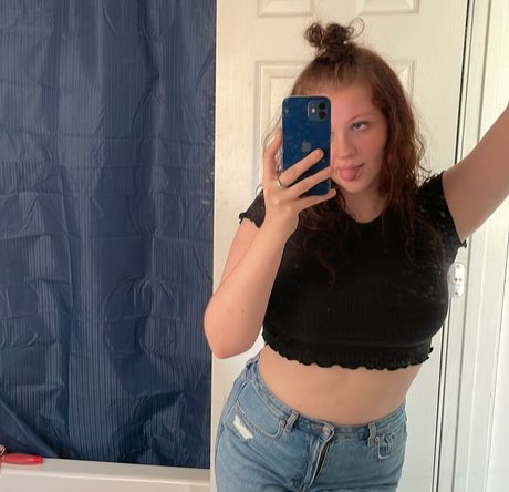 Kelbaby pretty actress pictures