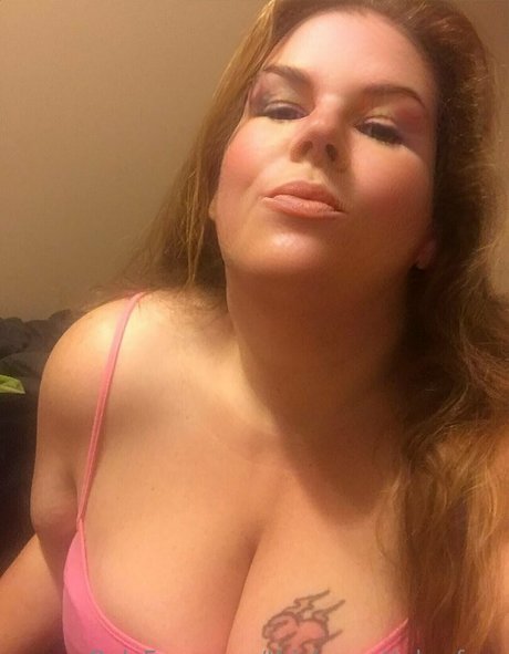 thicknprettybrefree erotic pornstar photo