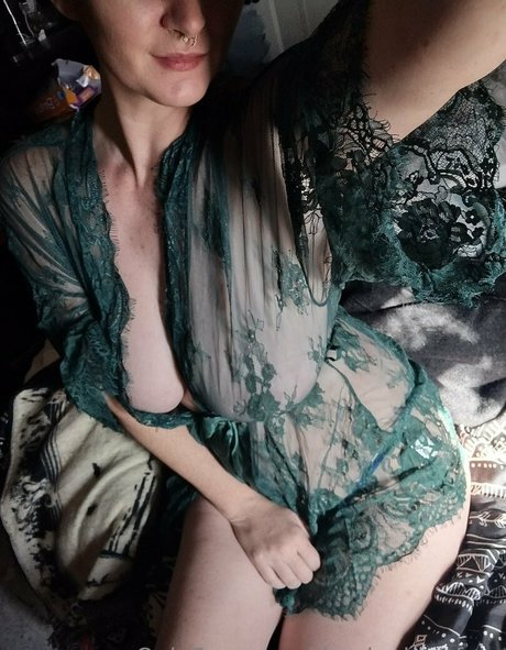 deedeelynnfree model nudes photos