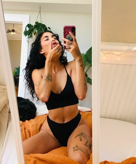 mature squirt onlyfans beautiful xxx image