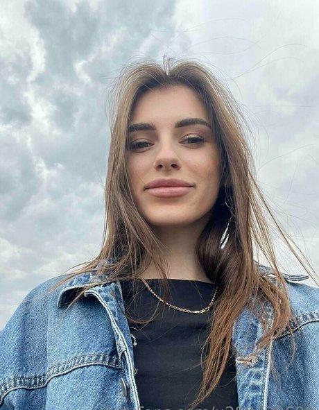 judy mi art model pics