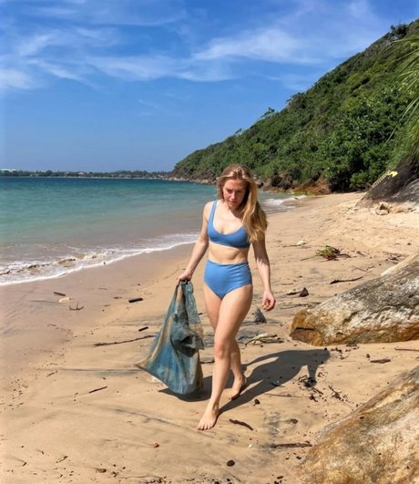 Maddie Moate model free pictures