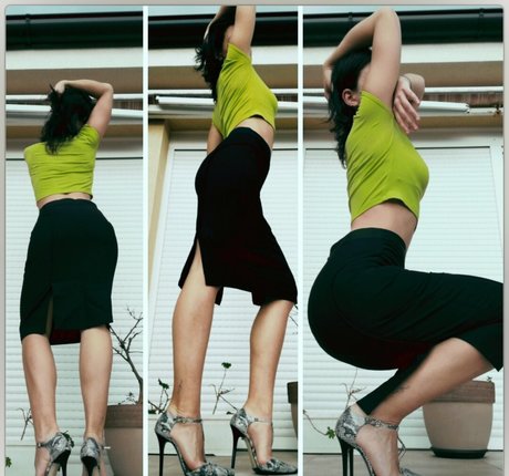 mywetkingdom naked star pics